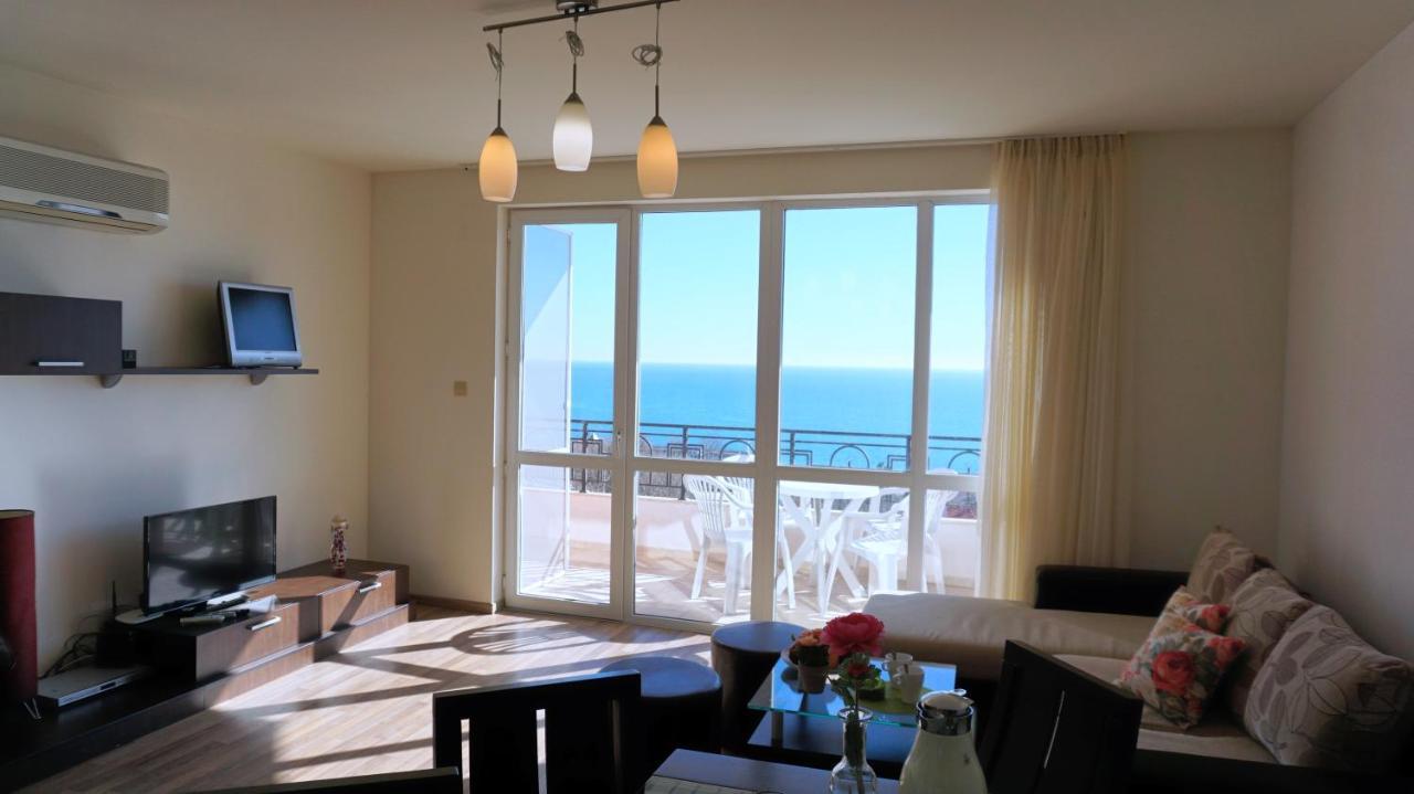 Апартаменти Свети Георги - Saint George Apartments Kavarna Eksteriør billede