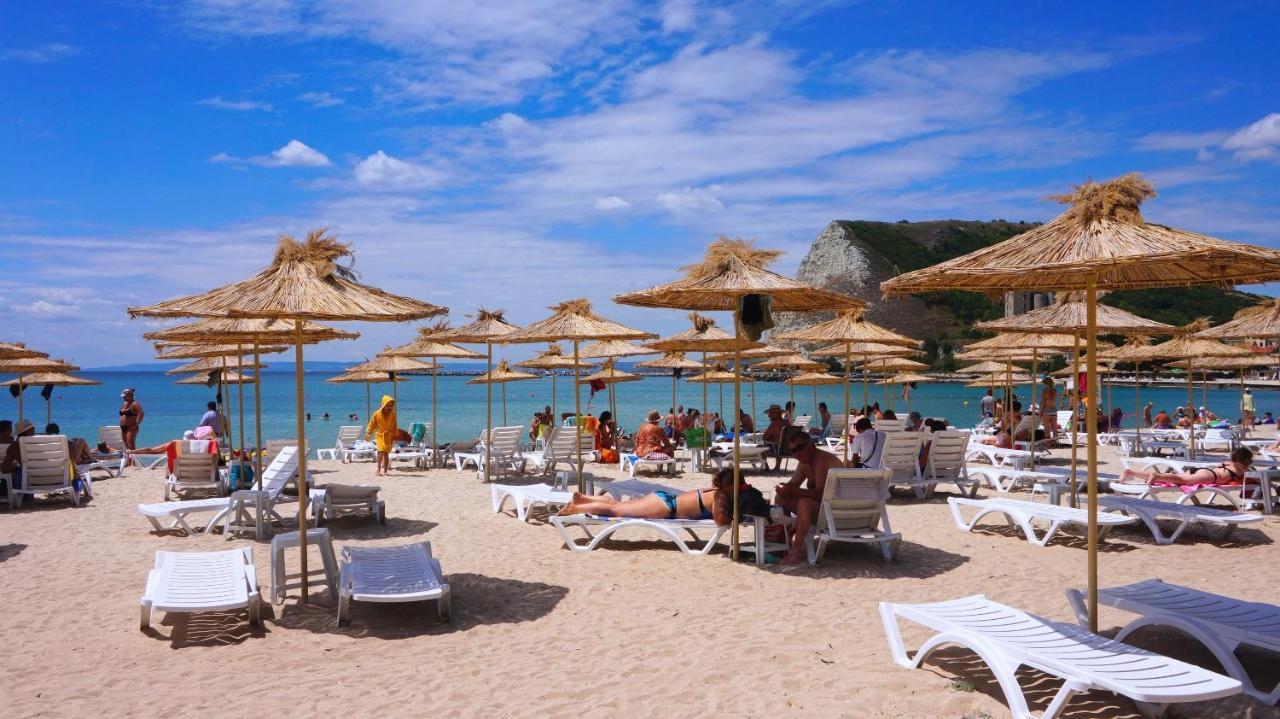Апартаменти Свети Георги - Saint George Apartments Kavarna Eksteriør billede