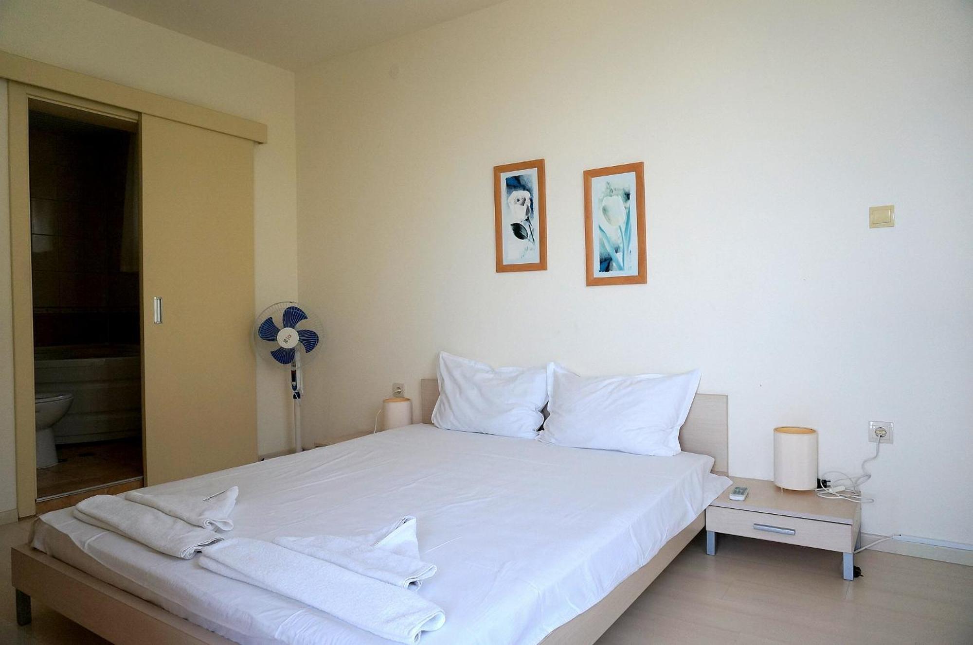 Апартаменти Свети Георги - Saint George Apartments Kavarna Værelse billede